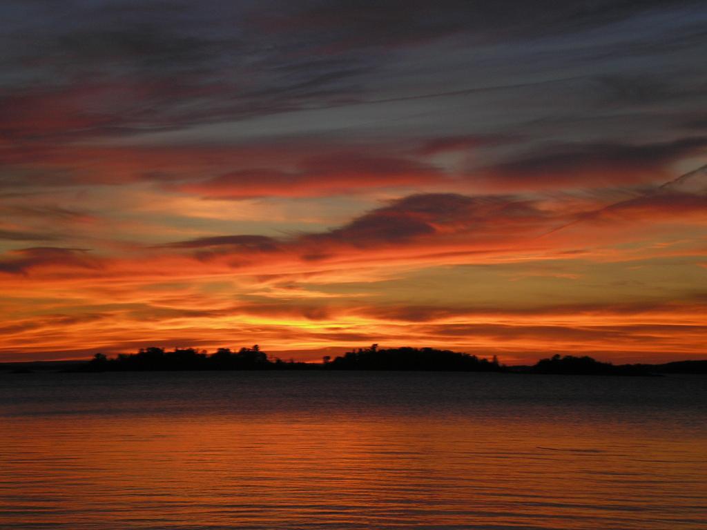 Carolyn Beach Inn Thessalon Luaran gambar