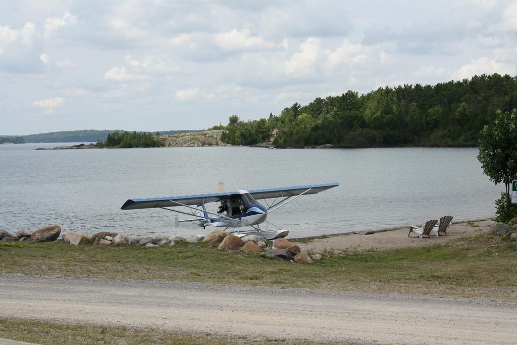 Carolyn Beach Inn Thessalon Luaran gambar